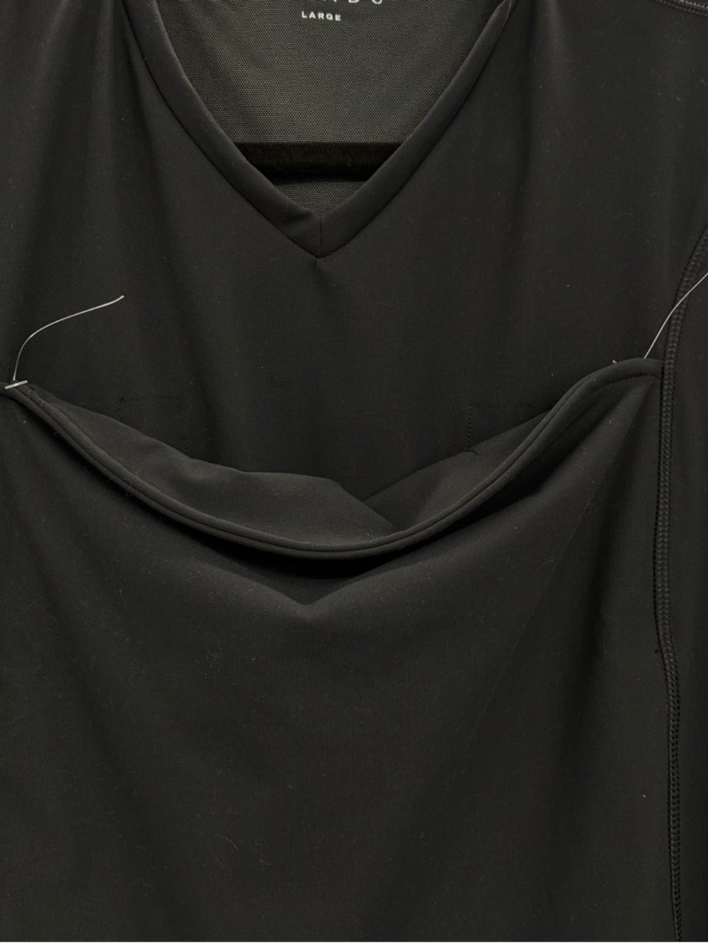 Lalabu Dad Shirt Black Baby Wearing Pouch V-Neck Short Sleeve Large NWOT - Picture 3 of 8